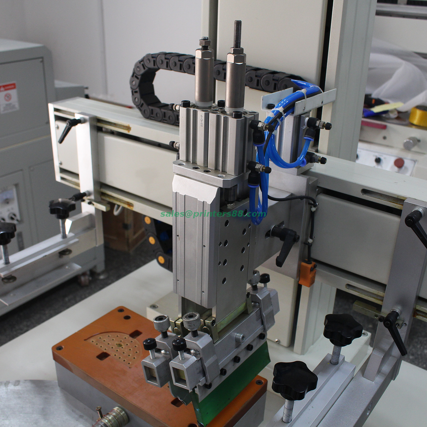 آلة طباعة الشاشة الأوتوماتيكية لمسطر القرطاسية (HX-X4CJJ-UV)