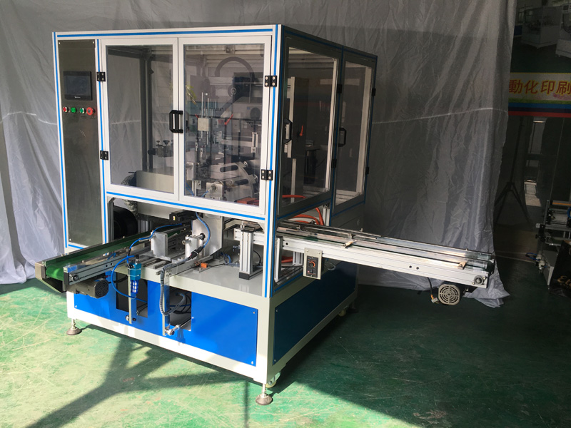 عميل روسي يشتري طابعة شاشة ذات أنبوب ناعم أوتوماتيكي